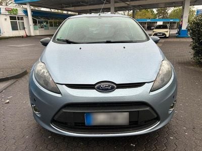 Second-hand Ford Fiesta Titanium 95 CP (69 kW) 2011 Argintiu Hatchback