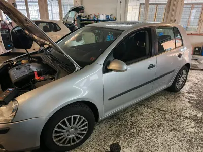 Gebraucht VW Golf IV 75 PS (55 kW) 2004 Silber Limousine