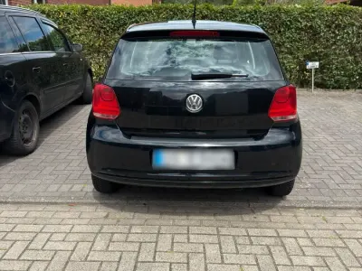Gebraucht VW Polo 60 PS (44 kW) 2010 Schwarz Kleinwagen