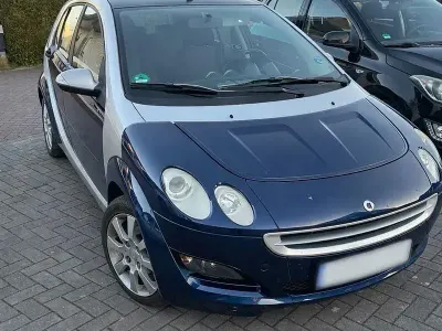 Używany Smart ForFour Passion 95 KM (69 kW) 2006 Niebieski Hatchback