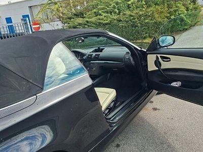 Gebraucht BMW 123 Cabriolet 204 PS (150 kW) 2010 Schwarz Cabrio