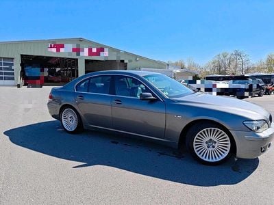 BMW 740