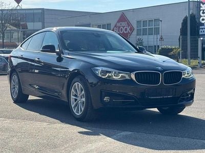 Gebraucht BMW 330 Sport Line 252 PS (185 kW) 2018 Schwarz Limousine