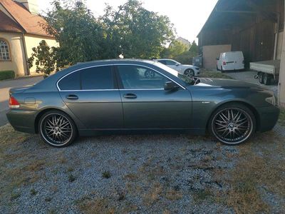 BMW 745