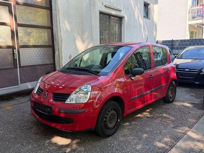 Usado Renault Modus Authentique 75 CV (55 kW) 2007 Rojo Monovolumen