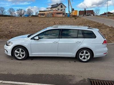 Gebraucht VW Golf VII Highline 150 PS (110 kW) 2019 Grau Kombi