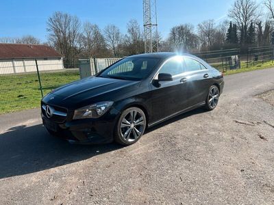 gebraucht Mercedes CLA180 GUTE AUSSTATTUNG WENIG KM