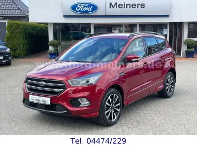Gebraucht Ford Kuga ST-Line 150 PS (110 kW) 2020 Rot SUV