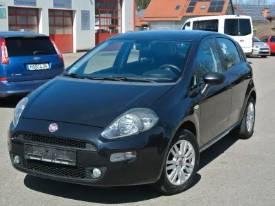 Usata Fiat Punto 69 CV (50 kW) 2015 Nero Utilitaria