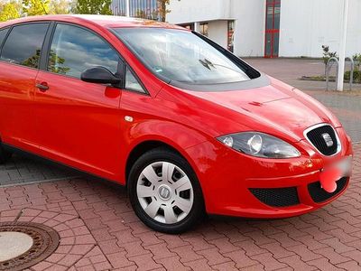 Second-hand Seat Altea 105 CP (77 kW) 2007 Roșu Break