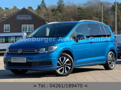 Gebraucht VW Touran Active 122 PS (89 kW) 2023 Blau Van / Kleinbus
