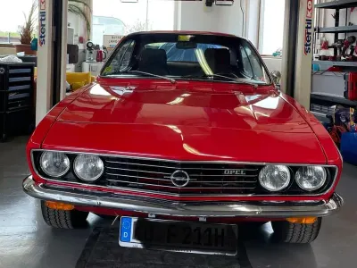 Używany Opel Manta 103 KM (75 kW) 1971 Czerwony Coupe