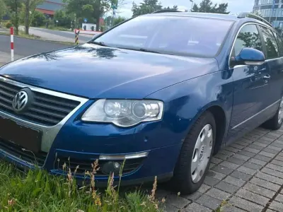 Gebraucht VW Passat Comfortline 140 PS (102 kW) 2009 Blau Kombi