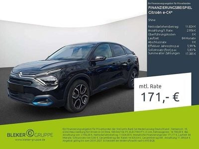 Perlaneraschwarz Gebraucht 2022 Citroën e-C4 Shine Limousine | 14.780 € (Guter Preis)