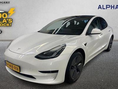 Weiß Gebraucht 2021 Tesla Model 3 Standard Range Limousine | 21.900 € (Fairer Preis)