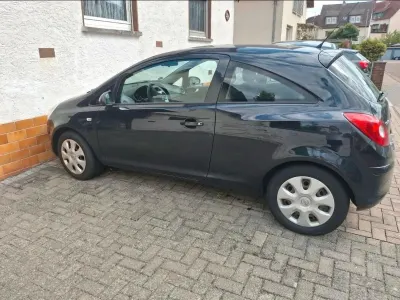 Gebraucht Opel Corsa 69 PS (50 kW) 2012 Schwarz Kleinwagen