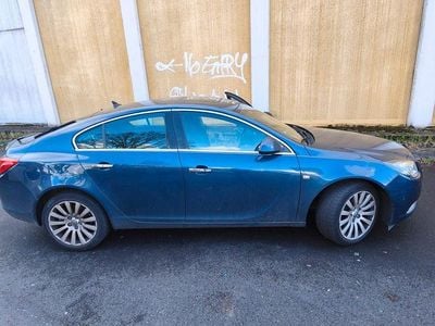 Usado Opel Insignia Eco 194 HP (142 kW) 2012 Azul Sedan