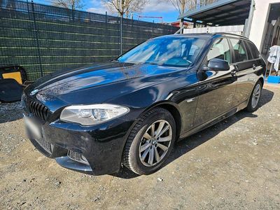 Gebraucht BMW 520 184 PS (135 kW) 2013 Schwarz Kombi
