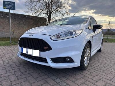 Second-hand Ford Fiesta ST 182 CP (133 kW) 2016 Alb Hatchback