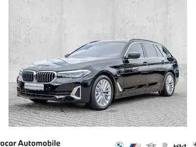 Second-hand BMW 530e Luxury Line 292 CP (214 kW) 2022 Negru Break