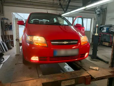 Gebraucht Chevrolet Kalos 90 PS (66 kW) 2007 Rot Kleinwagen
