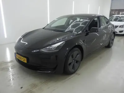 Gebraucht Tesla Model 3 Standard Range 225 kW (306 PS) 2022 Schwarz Limousine