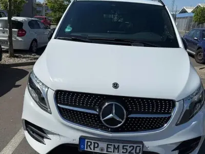 Gebraucht Mercedes V300 Avantgarde Edition 239 PS (175 kW) 2020 Weiß Van / Kleinbus