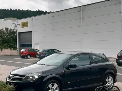 Gebraucht Opel Astra GTC OPC 116 PS (85 kW) 2009 Schwarz Coupé