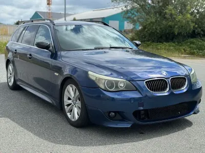 Gebraucht BMW 525 Sport Line 177 PS (130 kW) 2004 Blau Limousine