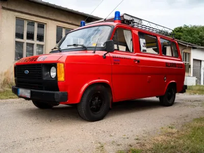 Gebraucht Ford Transit 78 PS (57 kW) 1979 Rot Van