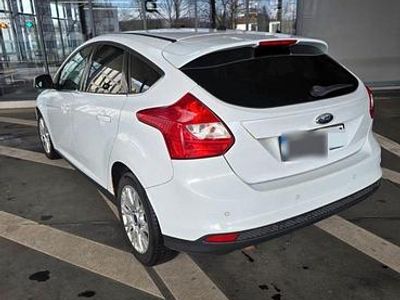 Usata Ford Focus 116 CV (85 kW) 2013 Bianco Berlina