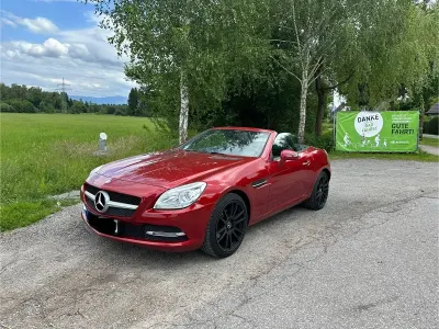 Gebraucht Mercedes SLK200 184 PS (135 kW) 2015 Rot Cabrio