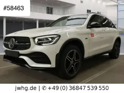 Gebraucht Mercedes GLC300e AMG line 320 PS (235 kW) 2021 Polarweiss SUV