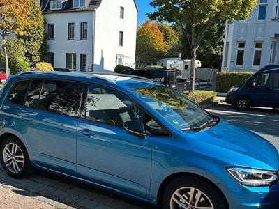 Blau Gebraucht 2022 VW Touran Van / Kleinbus | 29.000 € (Guter Preis)