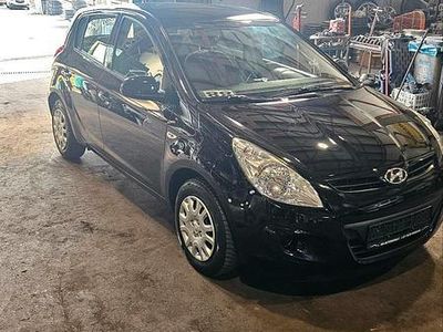 Usata Hyundai i20 77 CV (56 kW) 2011 Nero Utilitaria