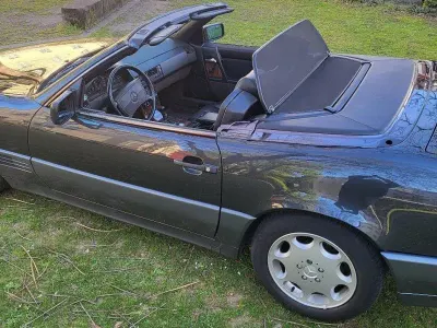 Gebraucht Mercedes SL300 190 PS (139 kW) 1991 Schwarz Cabrio