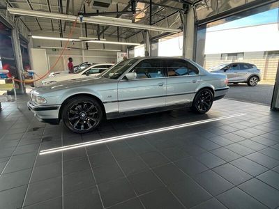 gebraucht BMW 750 i e38 V12