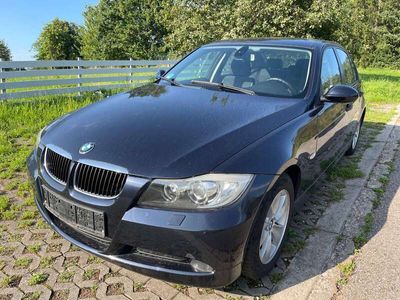 gebraucht BMW 320 320 i | Xenon | AHK | Licht- & Regensonsor | Klima