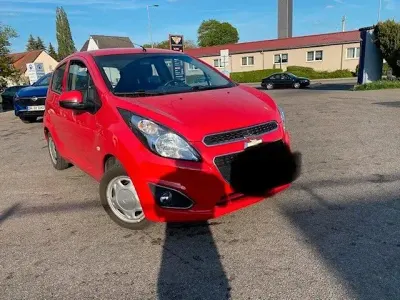 Używany Chevrolet Spark LS 68 KM (50 kW) 2013 Czerwony Hatchback