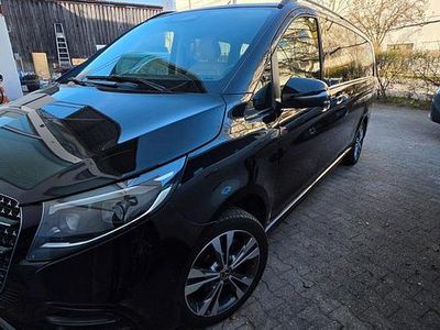 Gebraucht Mercedes V300 237 PS (174 kW) 2024 Schwarz Van / Kleinbus