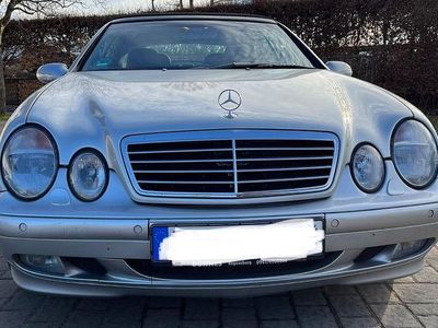 Usata Mercedes CLK320 Elegance 218 CV (160 kW) 2000 Argento Cabrio