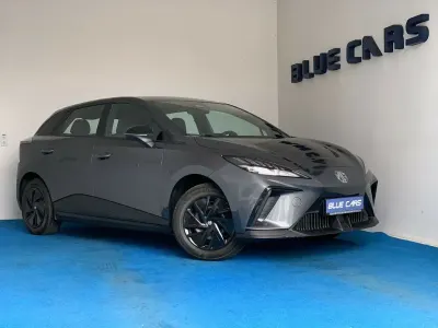 Usata MG MG4 EV 125 kW (170 CV) 2023 Grigio Utilitaria