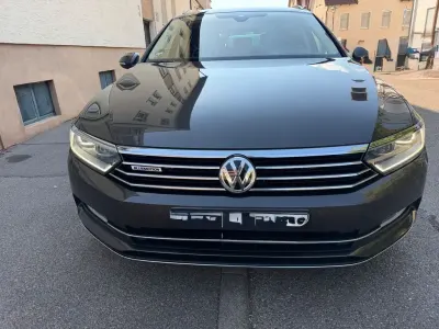 Gebraucht VW Passat Highline 150 PS (110 kW) 2017 Braun Kombi