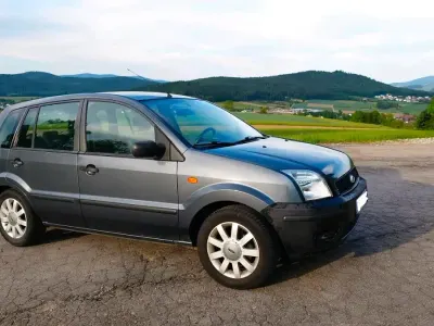 Gebraucht Ford Fusion 60 PS (44 kW) 2003 Silber Kleinwagen