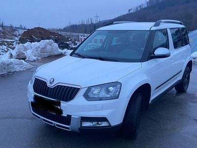 Weiß Gebraucht 2015 Skoda Yeti Adventure SUV | 8.400 € (Guter Preis)