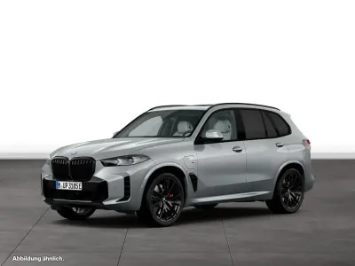 Gebraucht BMW X5 489 PS (359 kW) 2026 Skyscraper grau metallic SUV