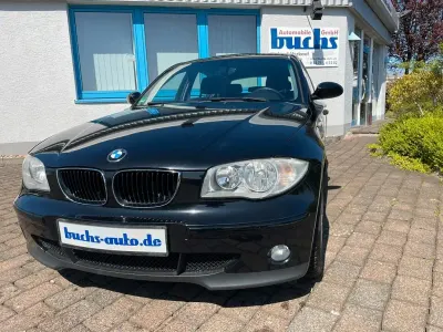 Gebraucht BMW 118 122 PS (89 kW) 2005 Schwarz Kleinwagen