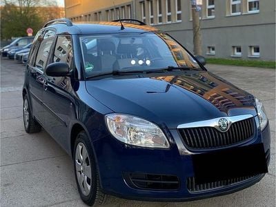Gebraucht Skoda Roomster 70 PS (51 kW) 2009 Blau Van / Kleinbus