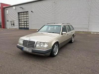 Używany Mercedes 230 132 KM (97 kW) 1992 Szary Kabriolet