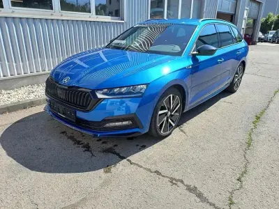Gebraucht Skoda Octavia SportLine 150 PS (110 kW) 2022 Raceblau metallic Kombi